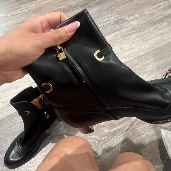 Louis Vuitton Round Toe Black Leather Heeled Boot Size EU 37 - Picture 8 of 9